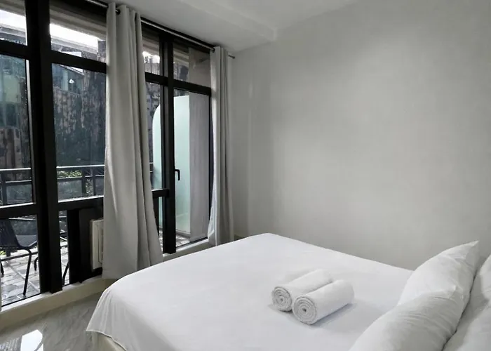 Stayluxia * Manila