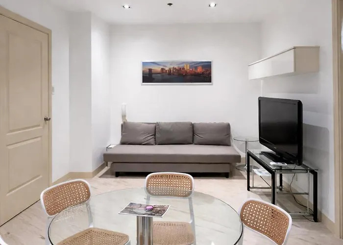 Stayluxia Manila